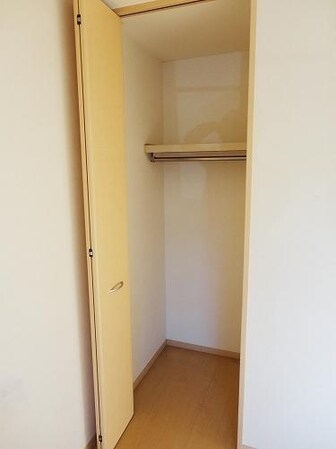 モナリエーEの物件内観写真